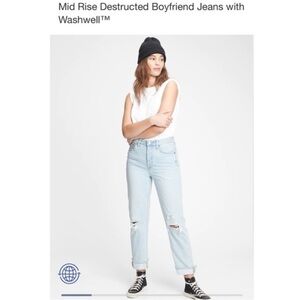 Gap Light Wash Destroyed Ankle Boyfriend Jean size  8 29